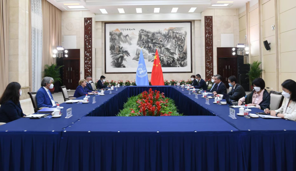 Глава МЗС КНР провів зустріч з Верховним комісаром ООН з прав людини