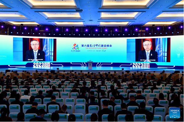 У місті Фучжоу відкрився саміт зі стимулювання цифрового розвитку Китаю