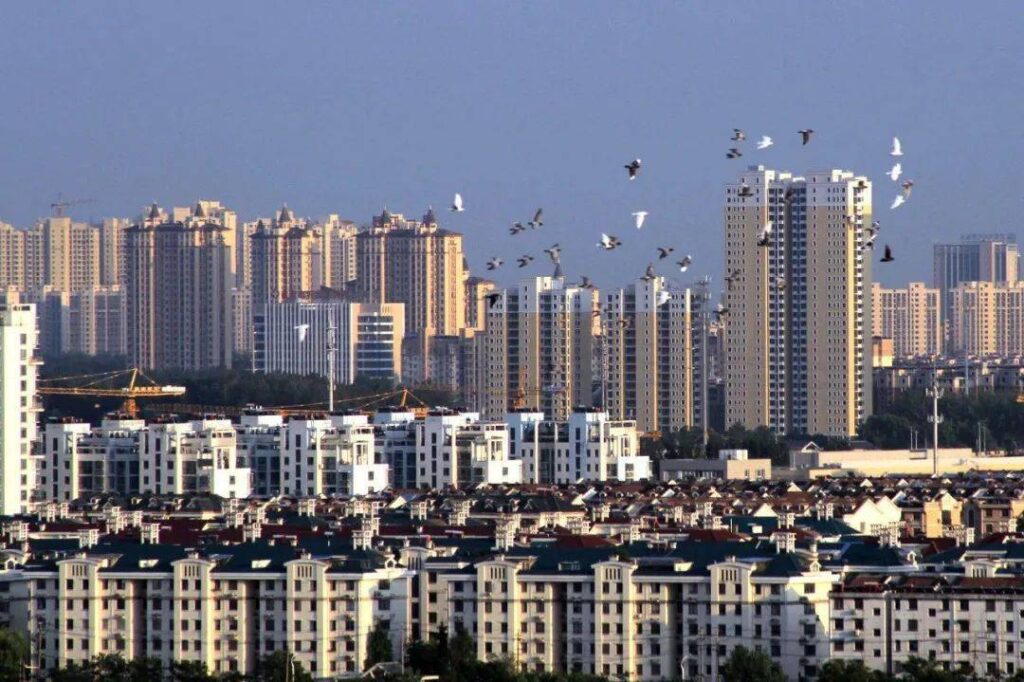 Міністр житла, міського та сільського будівництва КНР наголосив на необхідності закріпити динаміку відновлення ринку нерухомості