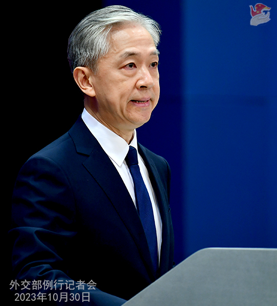 Фрагменти з чергової прес-конференції 30 жовтня 2023 року у офіційного представника МЗС КНР Ван Веньбіня