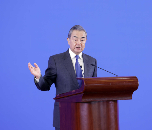 Глава МЗС КНР Ван Ї підбив підсумки зовнішньополітичної роботи Китаю за 2023 рік