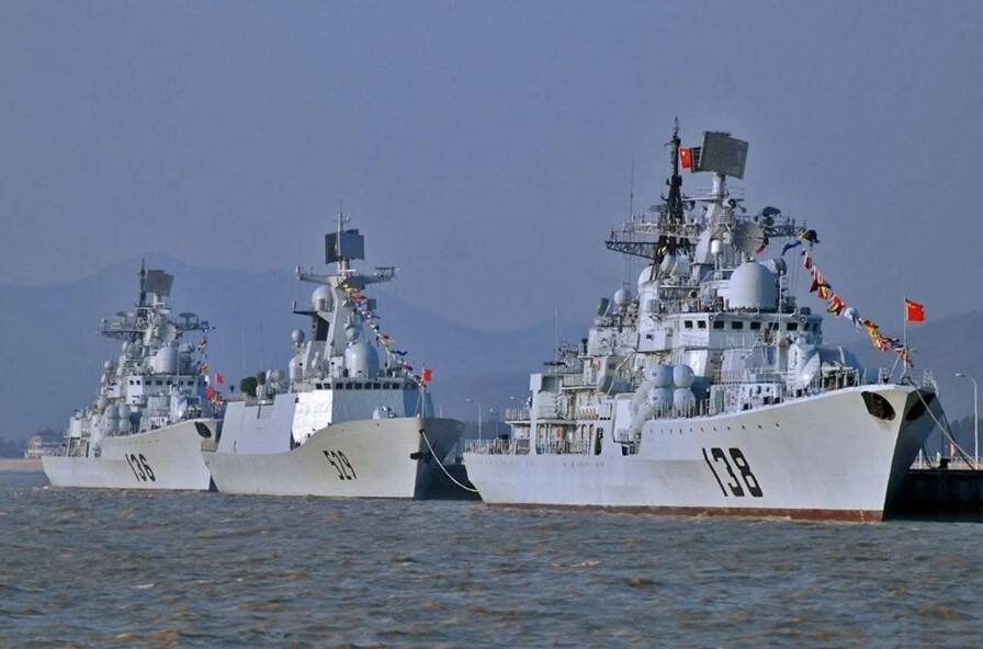 Берегова охорона Китаю обстріляла з водометів філіппінський цивільний човен