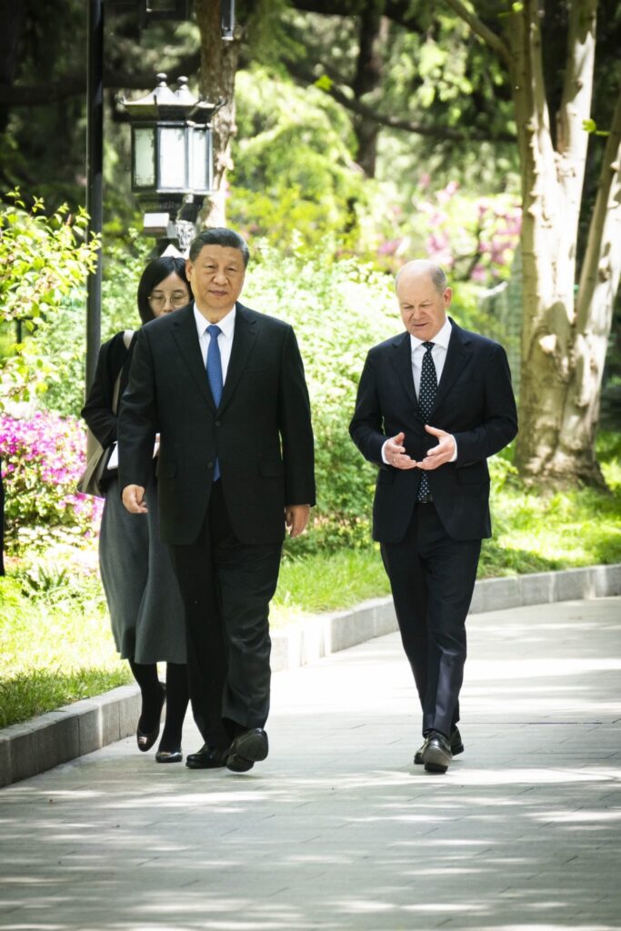 Двостороння торгівля і війна в Україні: підсумки візиту канцлера Німеччини до Китаю