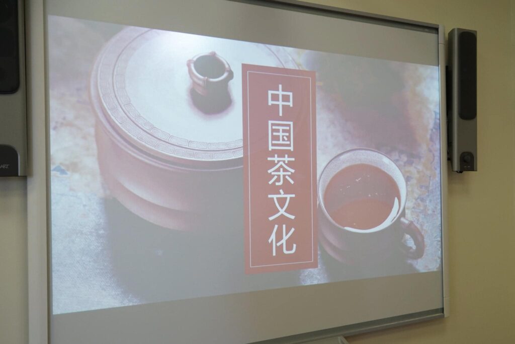 23 квітня пройшов Майстер-клас з китайської чайної церемонії від Київського столичного університету імені Бориса Грінченка