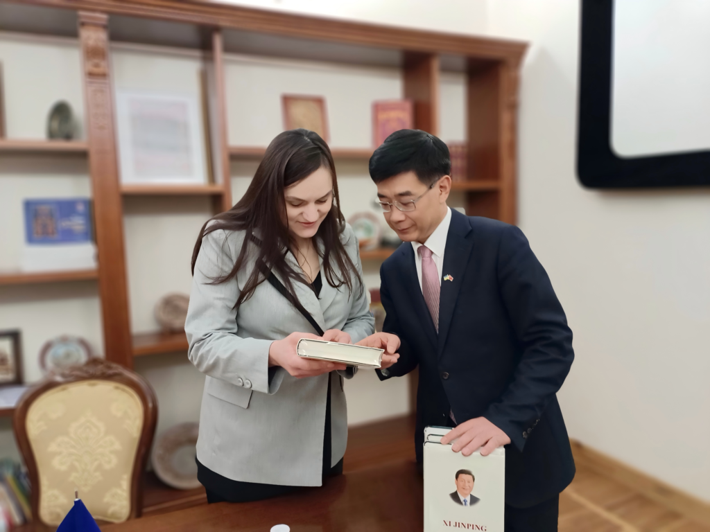 ПОСОЛ МА ШЕНКУНЬ ЗУСТРІВСЯ З ВІЦЕ-ПРЕМ’ЄР-МІНІСТРОМ УКРАЇНИ — МІНІСТРОМ КУЛЬТУРИ УКРАЇНИ ТЕТЯНОЮ БЕРЕЖНОЮ